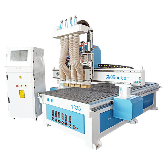 Máquina de grabado con enrutador CNC para carpintería de cuatro procesos